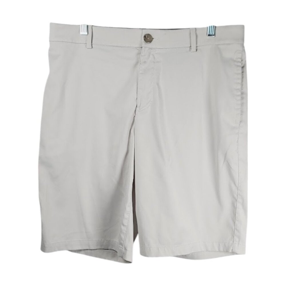 Nike Men's Light Gray Flat Front Casual Golf Chino Short Size 32